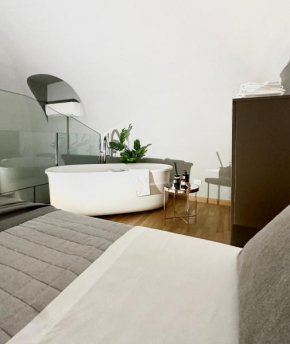 Jacuzzi Luxury Apartment in the Town Centre